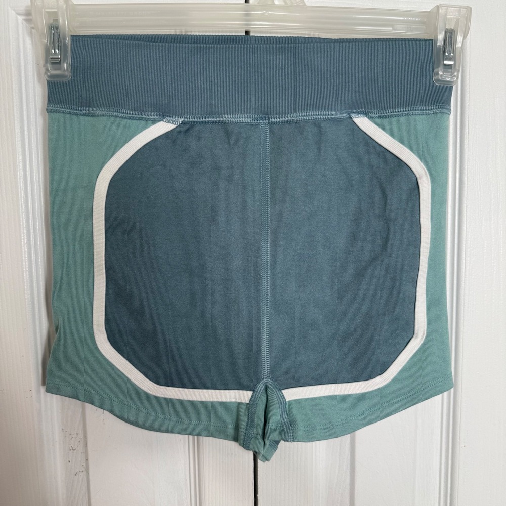FP‎ Movement Good Karma Colorblock Shorts M/L Teal Blue Ribbed Athletic Yoga